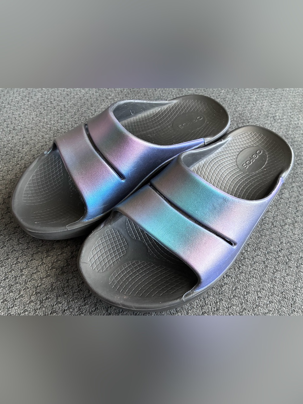 OOFOS OOahh Luxe Recovery Slide, Midnight Spectre, Size 7 (Men) / 9 (Women)